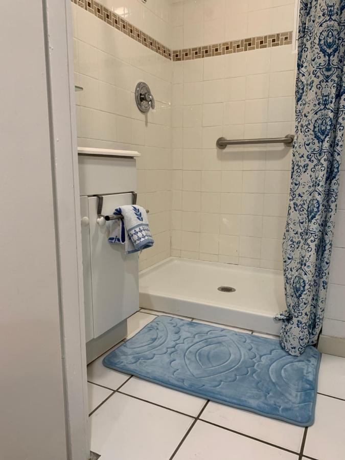 Cozy Studio Only 10 Minutes By Car Of Siesta Key Sarasota Exterior photo