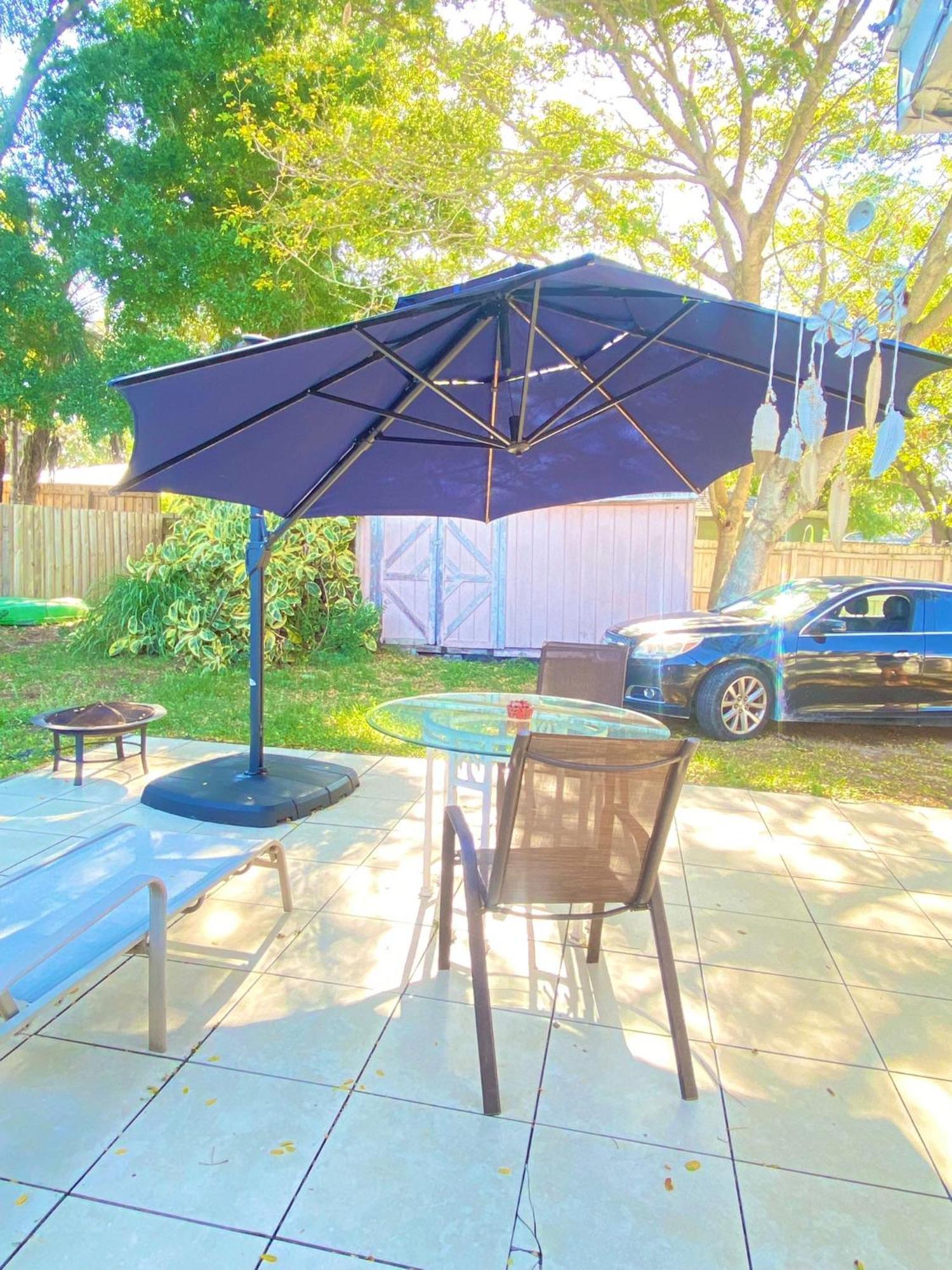 Cozy Studio Only 10 Minutes By Car Of Siesta Key Sarasota Exterior photo